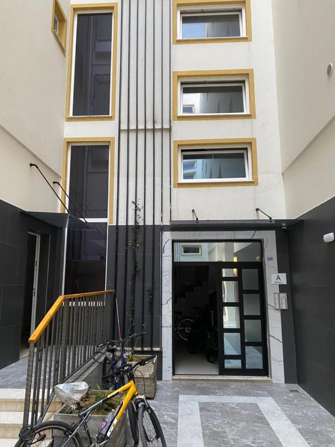 Jon'S Apartment Τίρανα Εξωτερικό φωτογραφία