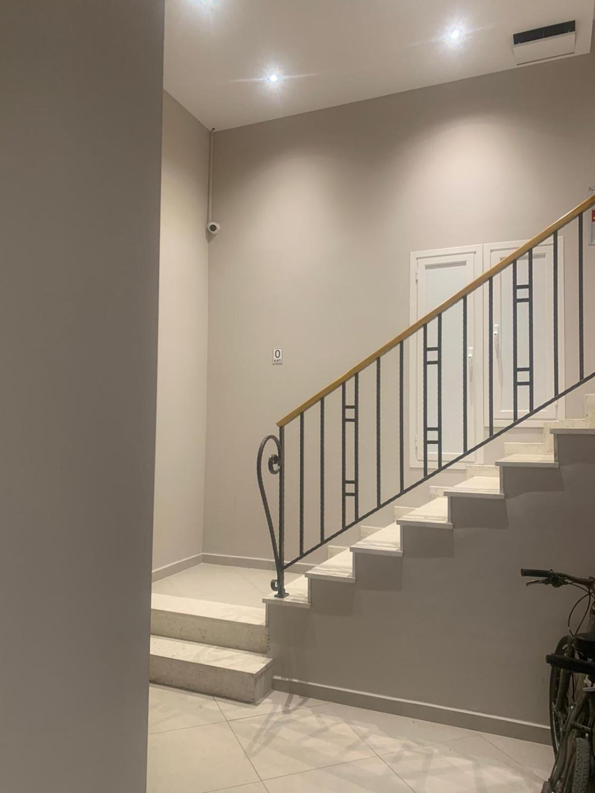 Jon'S Apartment Τίρανα Εξωτερικό φωτογραφία
