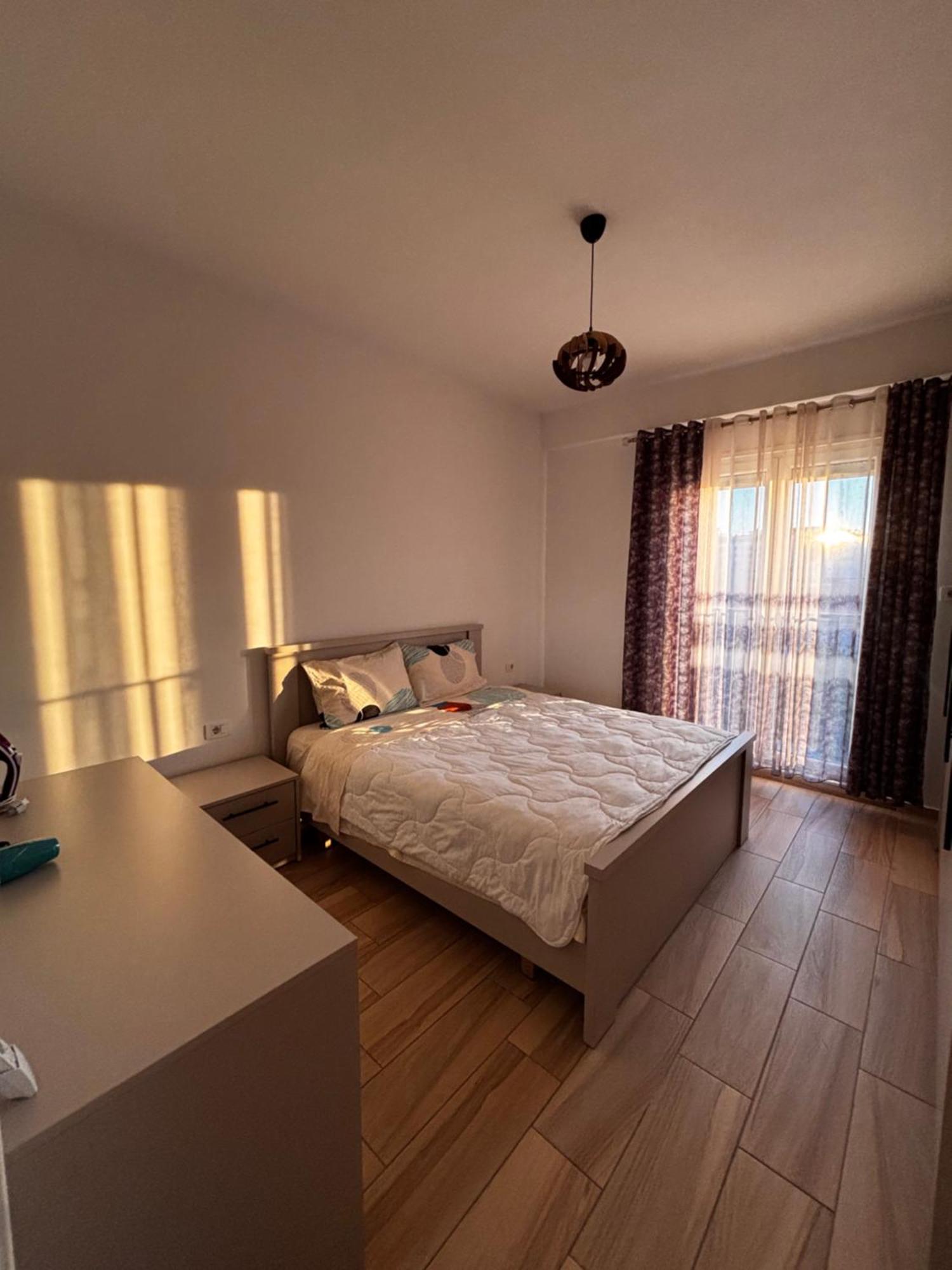 Jon'S Apartment Τίρανα Εξωτερικό φωτογραφία